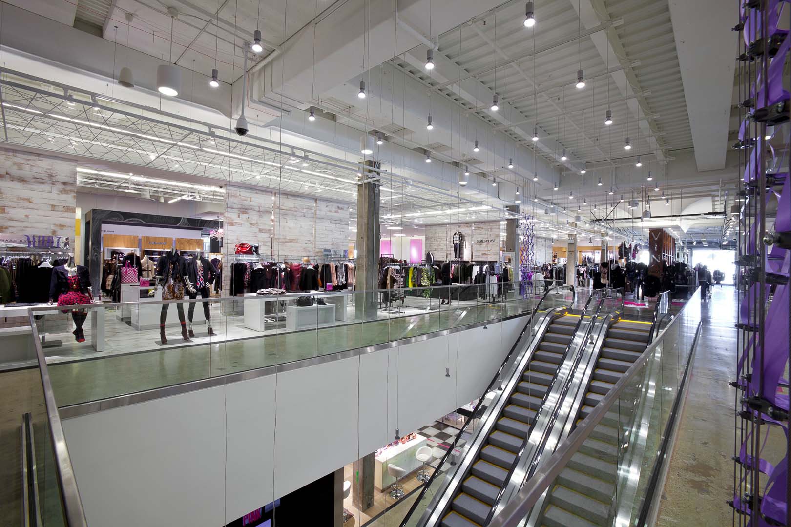 Macerich's New Santa Monica Place Opens With Bloomingdale's and 50+  Retailers and Restaurants